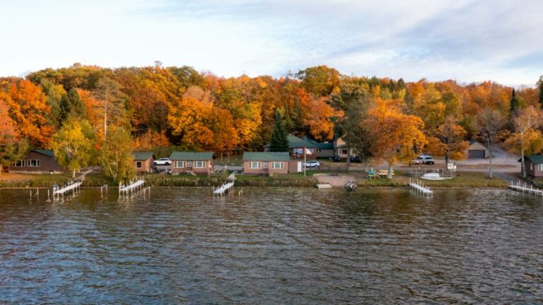 Hillside Resort Cabin 1 19