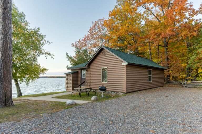 Hillside Resort Cabin 1 2