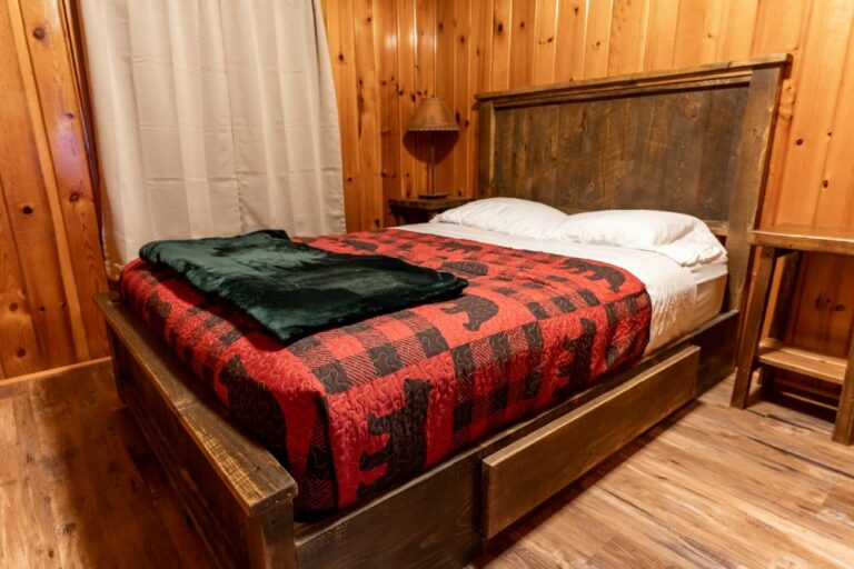 Hillside Resort Cabin 1 9