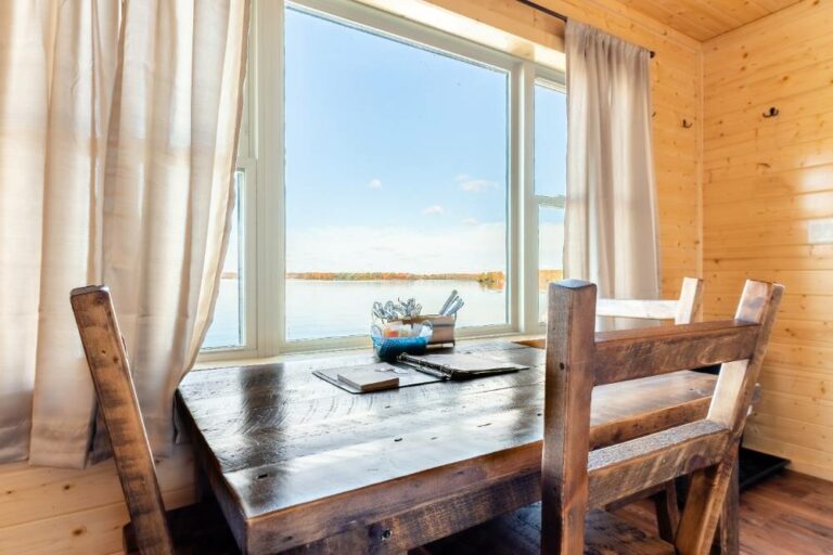 Hillside Resort Cabin 4 9