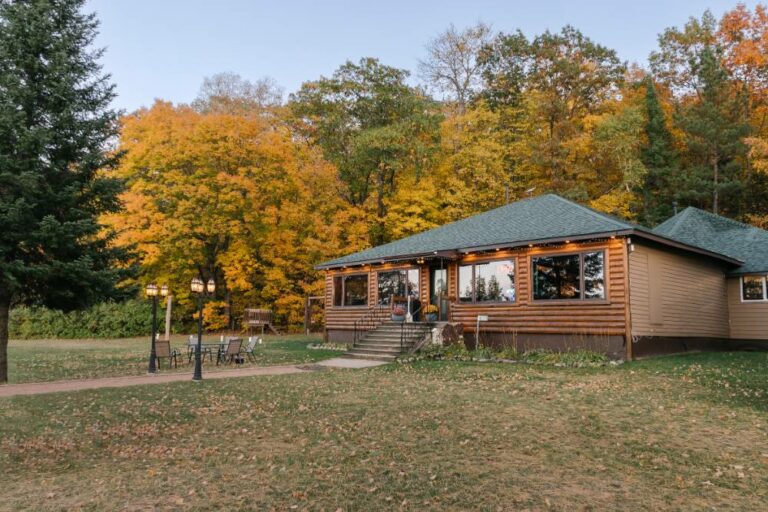 Hillside Resort Restaurant 3