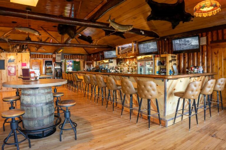 Hillside Resort Restaurant 5